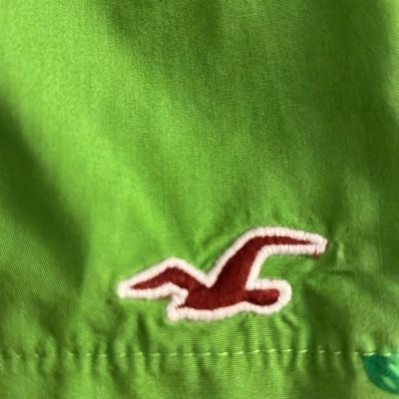 Hollister strapless Hawaiian lime green mini dress with blue flowers. Size Med - Picture 13 of 13